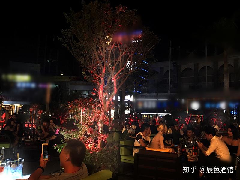 厦门酒吧在海盗船只有她的歌声能征服在座的各位
