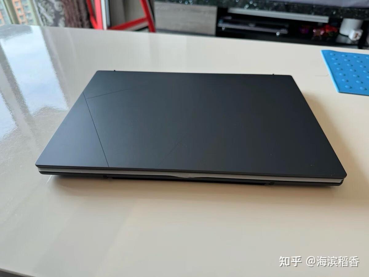 这款灵耀14双屏版,缺点就是比较贵,对于商务办公用来说,也挺有意思的.