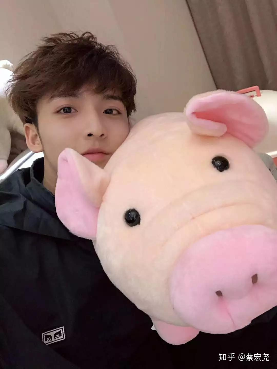 最后送上传送门微博:罗浩宁ning抖音号:656812541(罗浩宁)