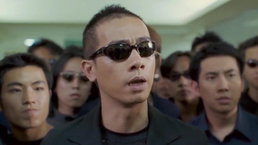 "我们洪兴社要立足铜锣湾,努力努力努力,奋斗奋斗奋斗,一定要让洪兴社