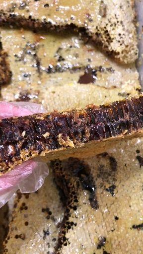 蜂蜜中间有变黑还能喝吗如图