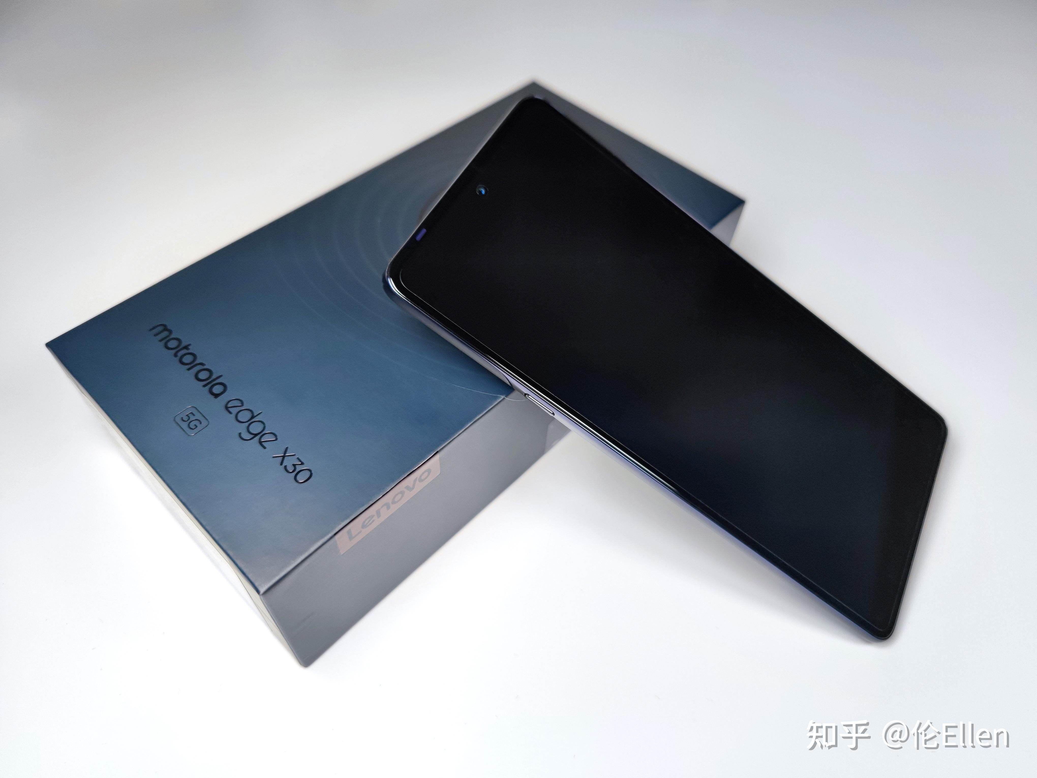 摩托羅拉motoedgex30體驗2022旗艦芯驍龍8gen1首發瞭然後呢