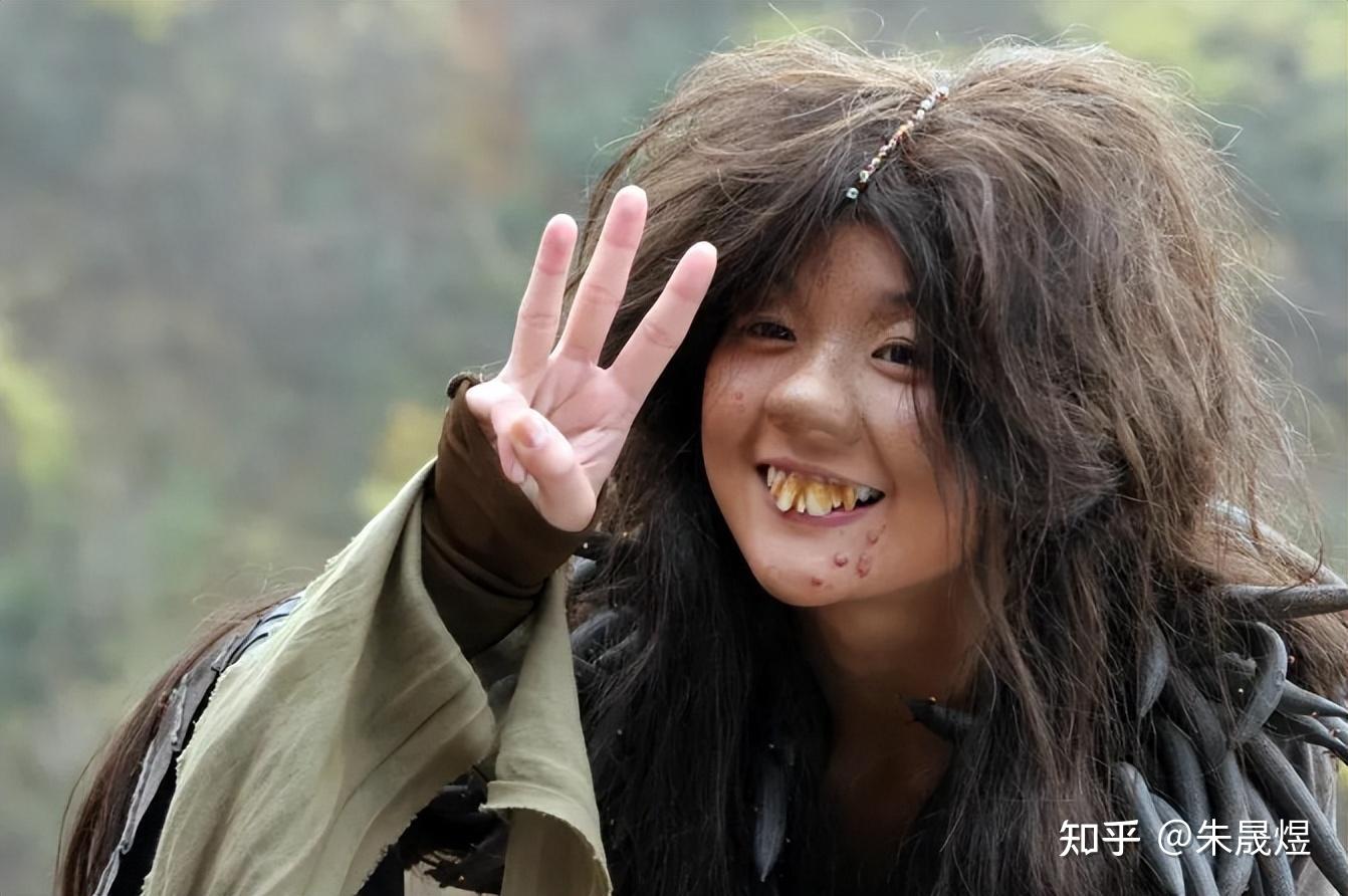拉不下脸就别演丑角，让这8位女星告诉你，什么叫丑到认不出本人 - 知乎
