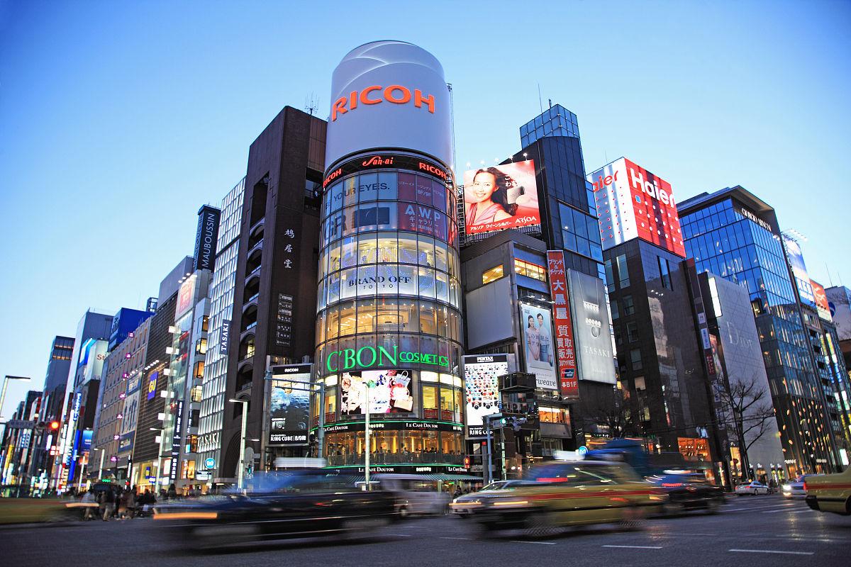 东京同它南面的横滨和东面的千叶地区共同构成了闻名日本的京滨叶工业