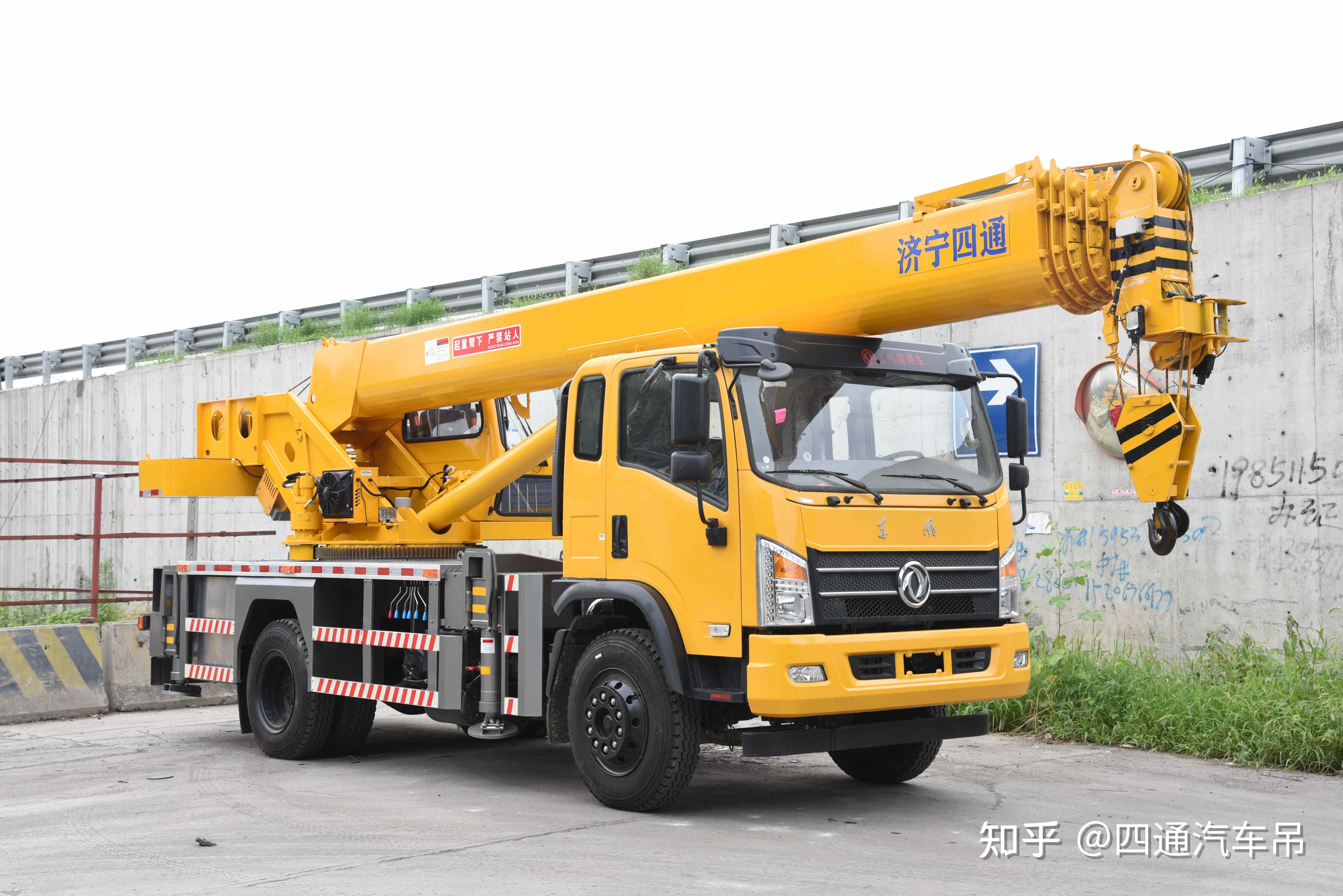 汽车吊起重机40米臂长高度建房工地施工吊车牛了老板直夸好