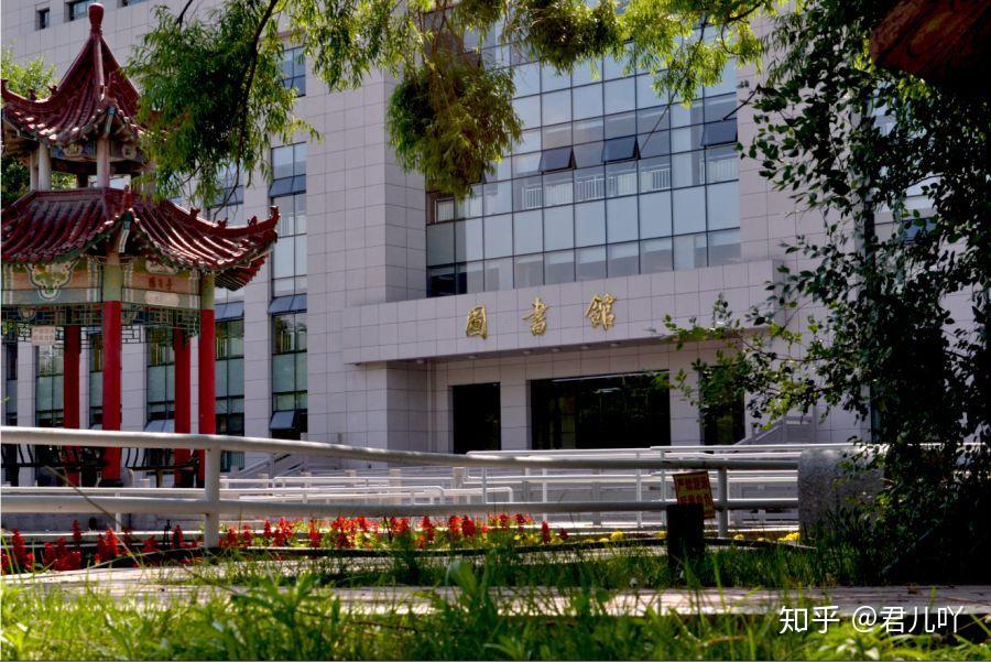 石河子大学图书馆图片