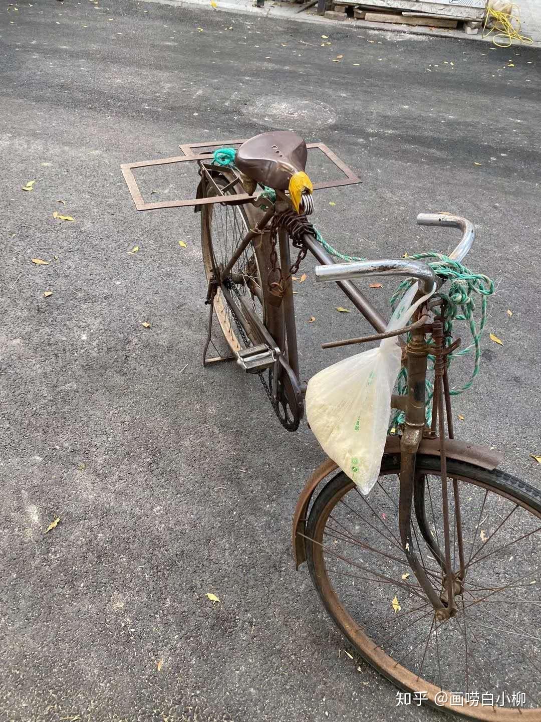 大爷玩的自行车叫什么（大爷推一个自行车全是手机） 大爷玩的自行车叫什么（大爷推一个自行车满是
手机）《大爷推一个自行车全是手机》 自行车