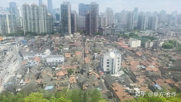 近阶段,正在重点参与黄浦区外滩第二立面,虹口提篮桥等区域的更