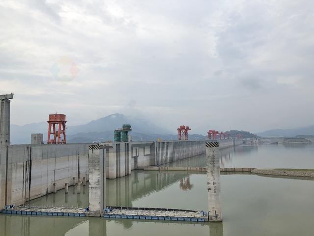 v2-207e0856f2cb9bf37f80181d0a12856f_r.jpg