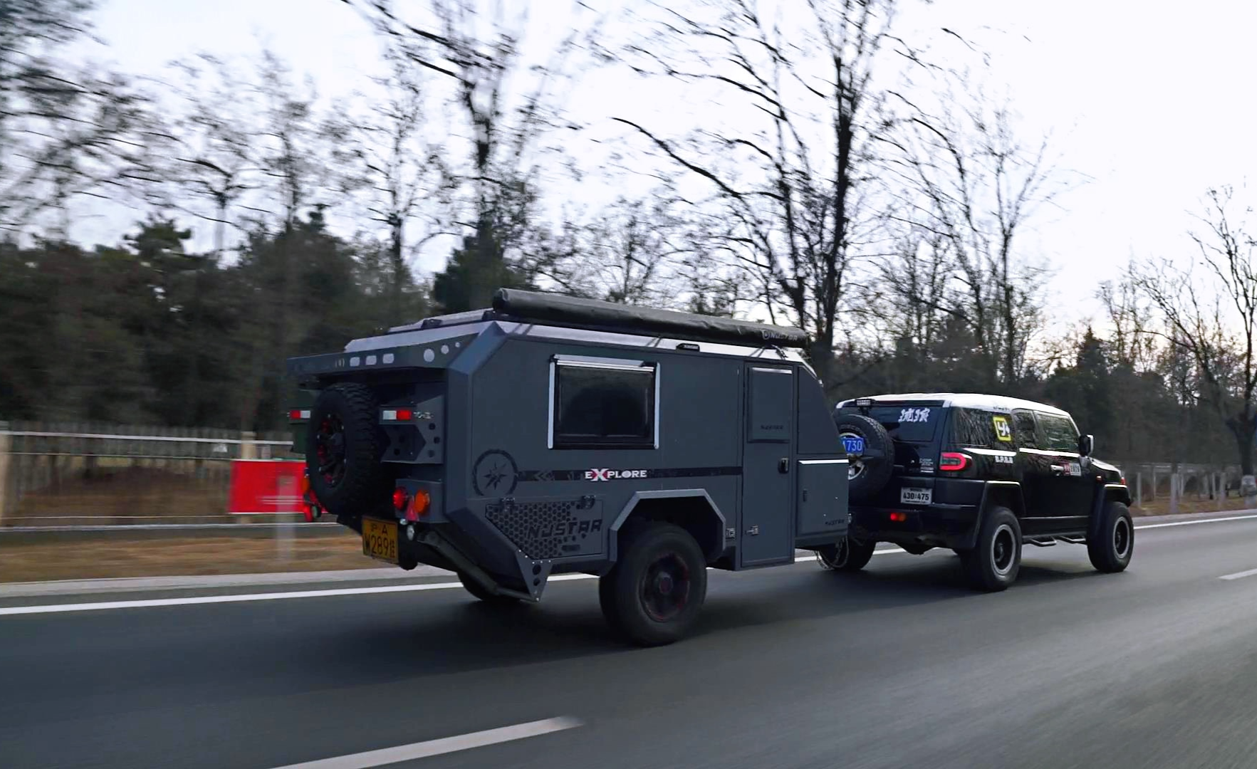 你见过拖挂房车这样调头吗