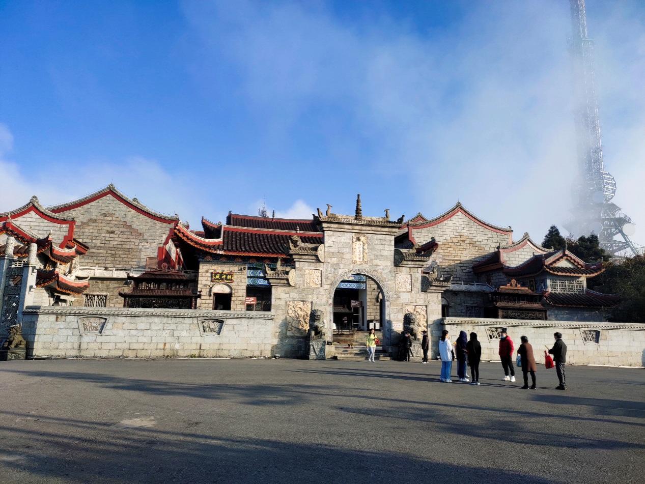 3,南嶽衡山燒香拜佛體驗南嶽大廟→財神廟→祝聖寺→祝融峰,四個主要