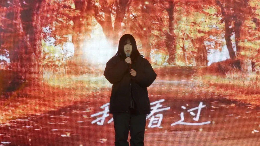 欢度元旦 喜迎新年|浙广电富阳校区开展校园歌手大赛暨元旦文艺晚会、2024秋季学期文体周活动闭幕式活动(图12)