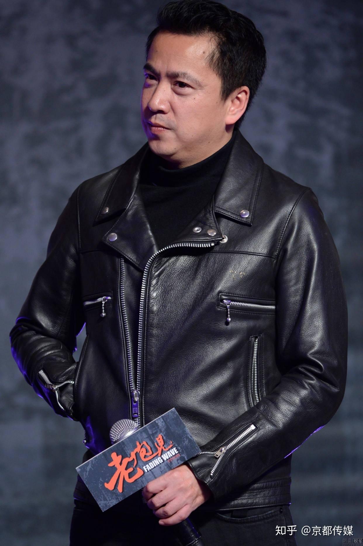 导演冯小刚为您讲述拍摄电影唐山大地震中台前幕后的故事