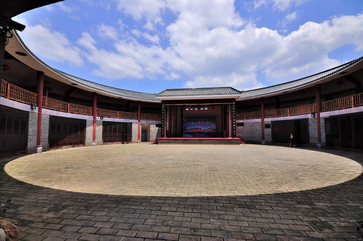 江西龙南中国客家围屋第一县