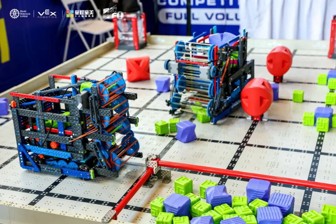 为我们呈现了一场场精彩绝伦的vex机器人竞技盛宴.