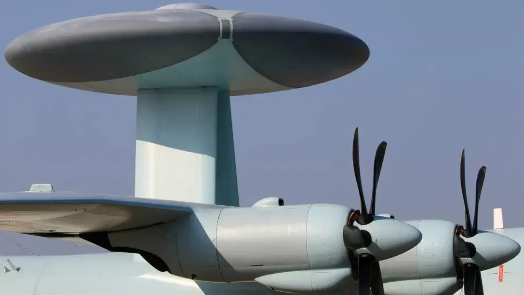 空警600世界最强舰载预警机:气动布局,数字阵列雷达,反隐形