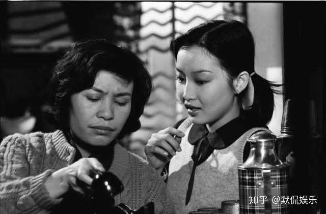 余慕莲她是港片最丑女星一生清贫却用养老金捐盖小学