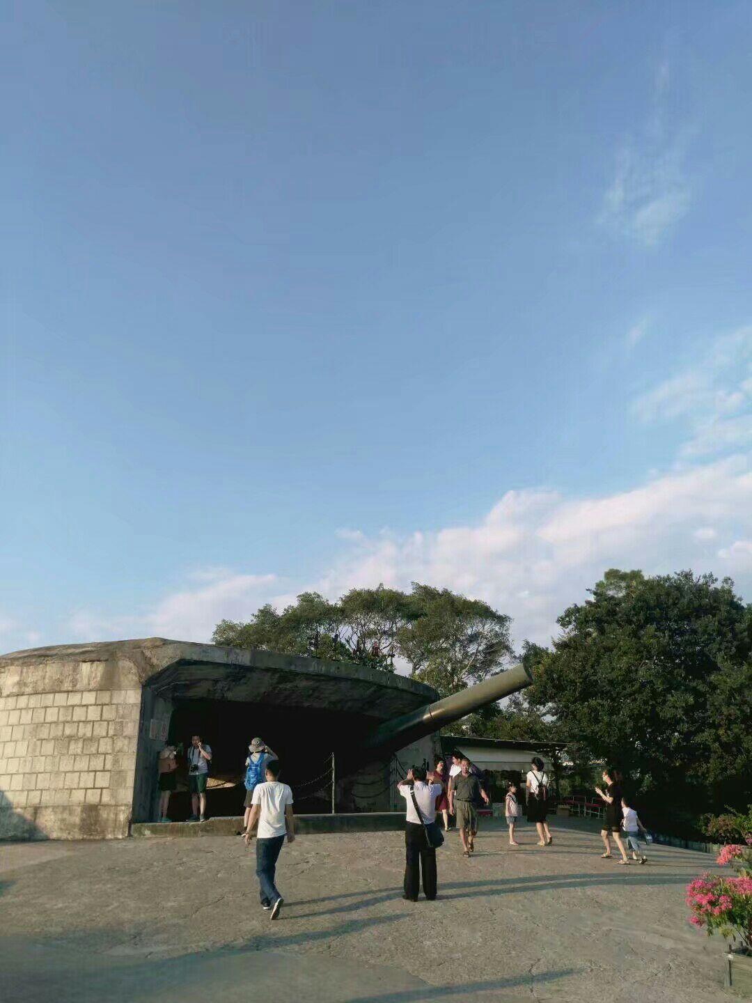 下午去胡里山炮台和白城沙滩,四点胡里山炮台的清兵演习,说好的放大炮