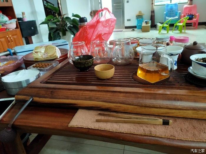 喝茶唱歌本来如果是疫情过后的话,这8天假期星越可以跑几千公里松松