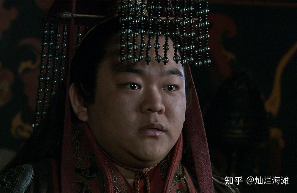 才能比肩陆逊,最终变大老虎 灿烂海滩 作家,文史学者 李严出场是在