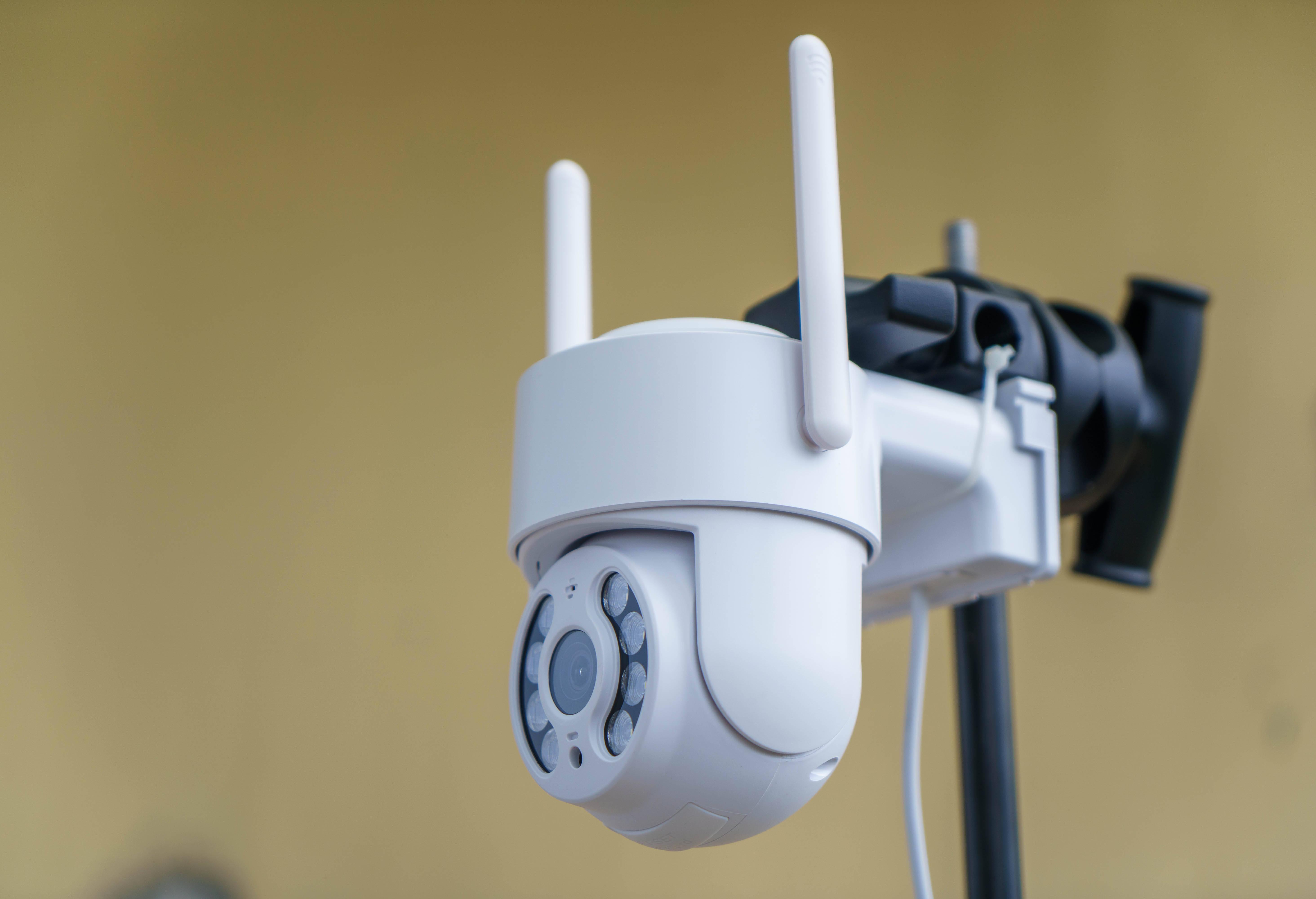 无宽带环境也能远程看护-叮零4g户外云台摄像机评测