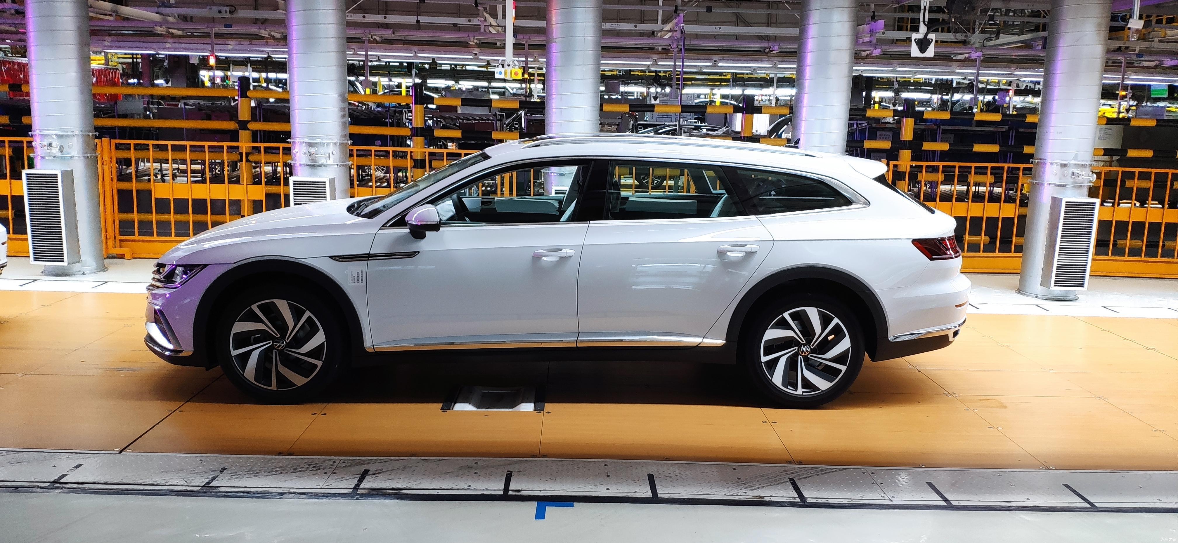 国产大众新款cc实车亮相新增猎装版