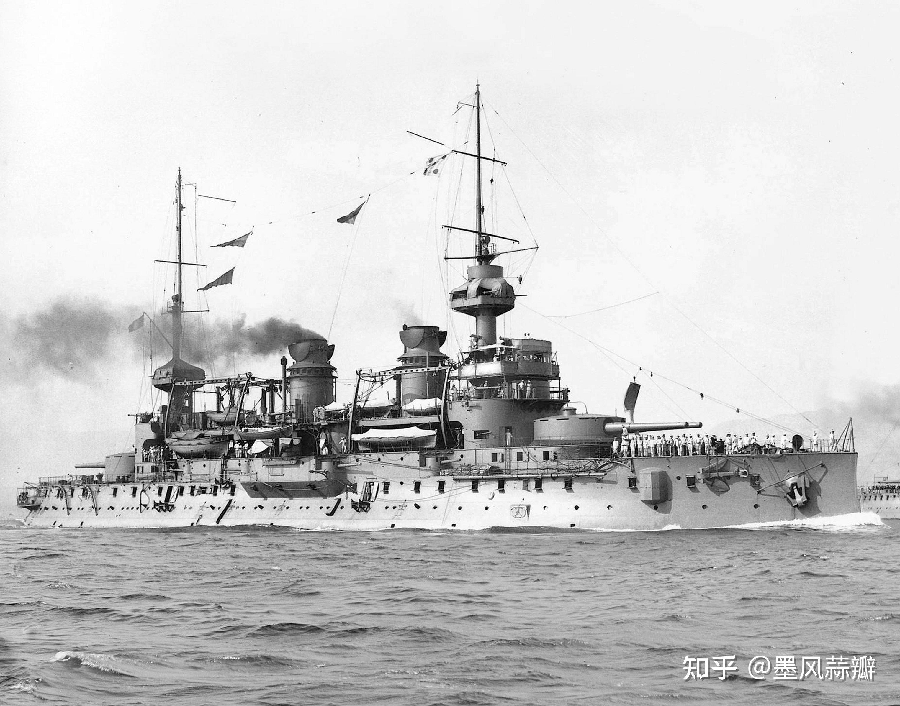 风帆舰之后铁甲舰出现,不过从法国"光荣"号铁甲舰问世到1880年之前