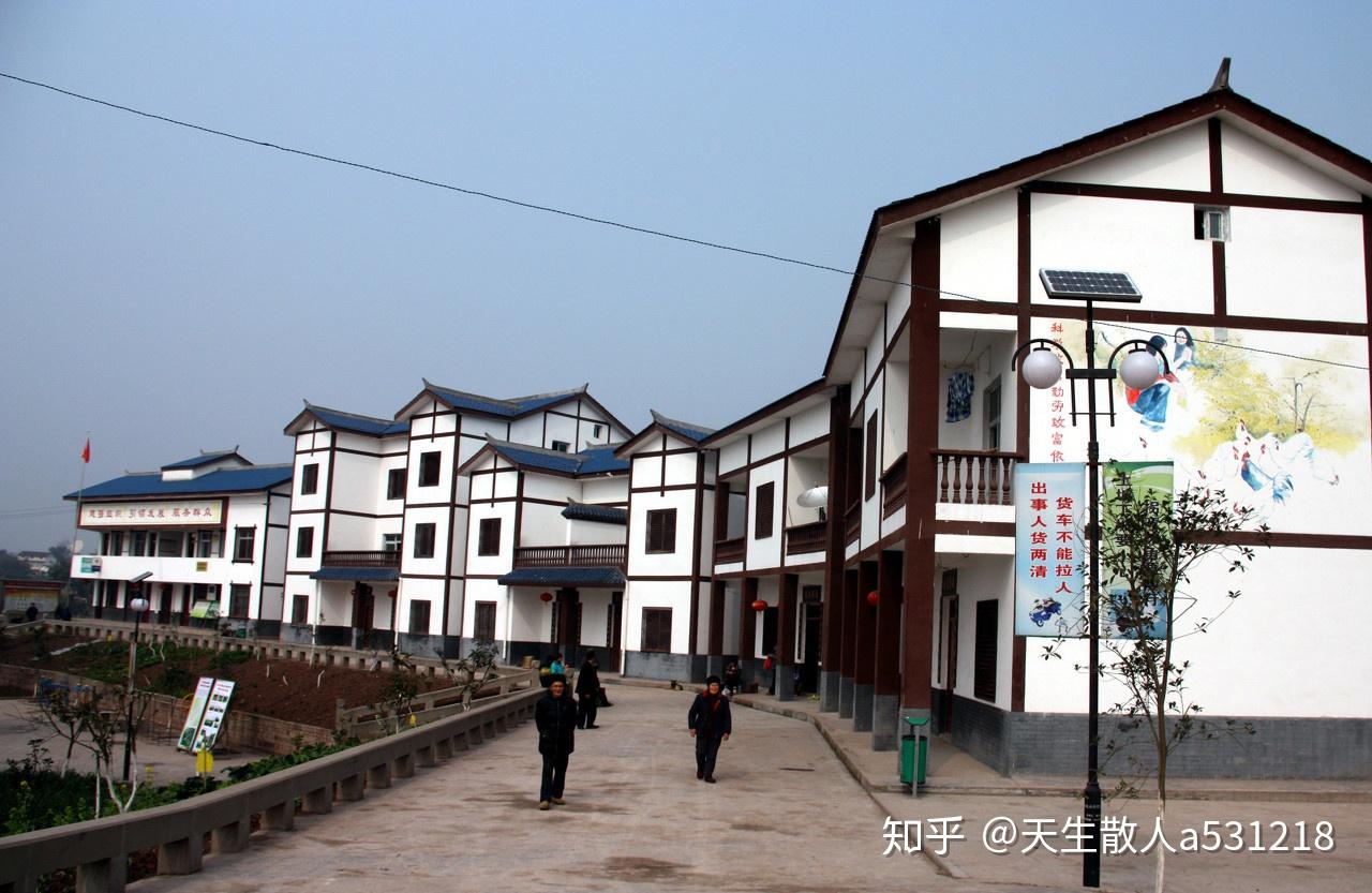 一个如诗如画的美丽的小山村那里有我幸福的家