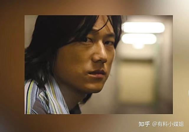 他叫成康,他也是韩裔,他演过《星际迷航》电视剧版的《驱魔人》,演过