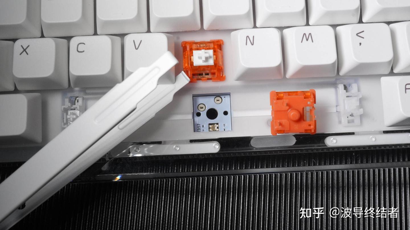 晶萤剔透的漂亮 - FIRST BLOOD B67三模机械键盘 - 知乎