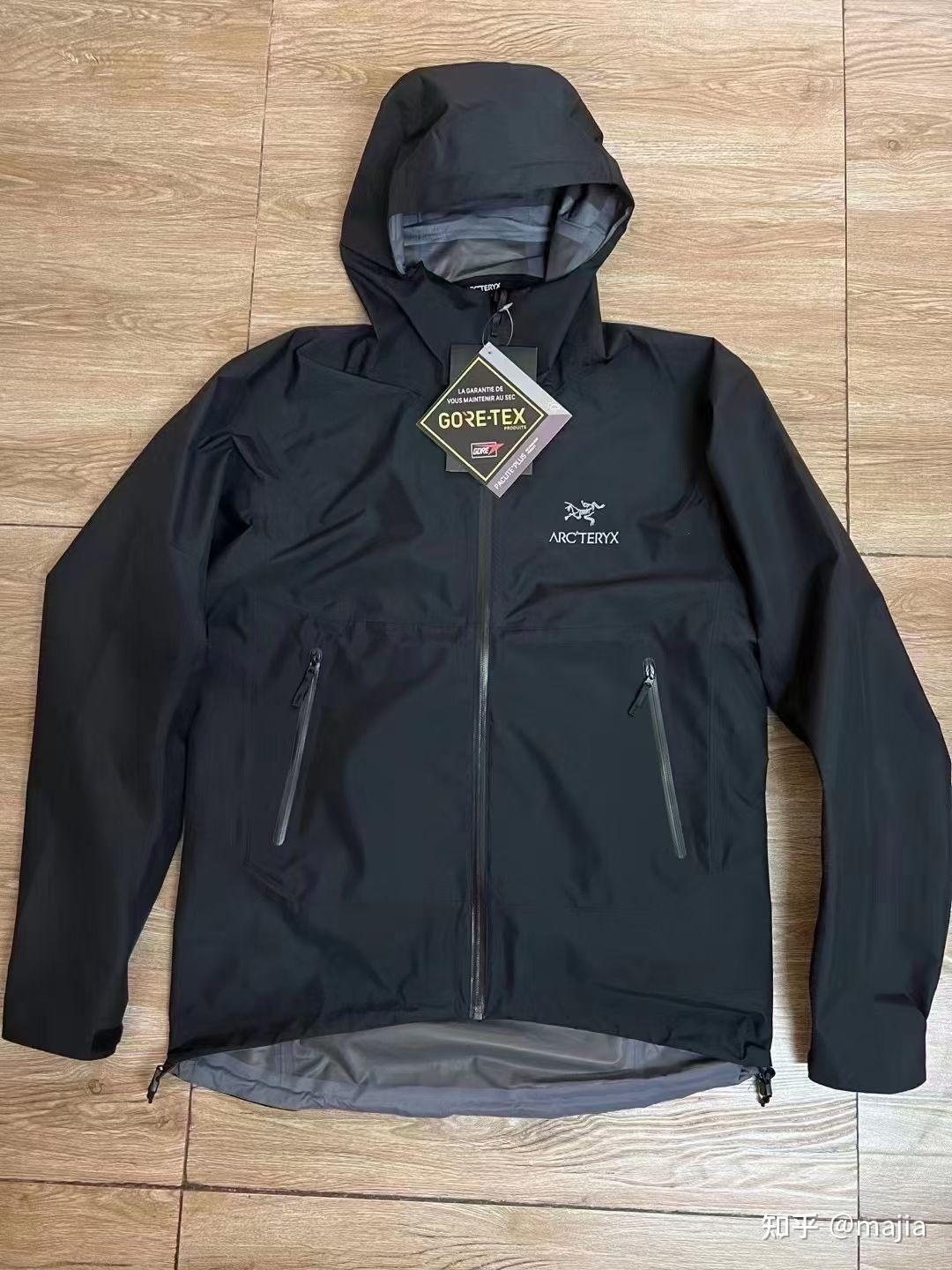 始祖鸟户外运动休闲连帽夹克外套 gore-tex面料 防水超轻薄 67