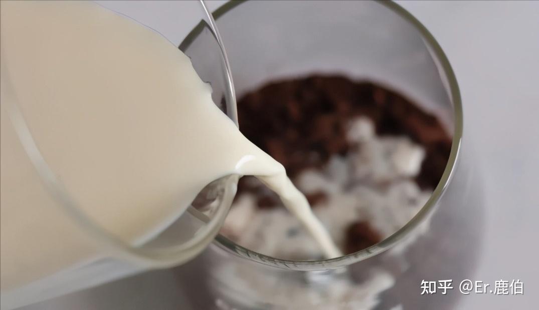 好喝到哭咖啡控一定要试试简单又好喝得奥利奥海盐咖啡在家做