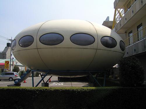 在三次元外星人的家长什么样