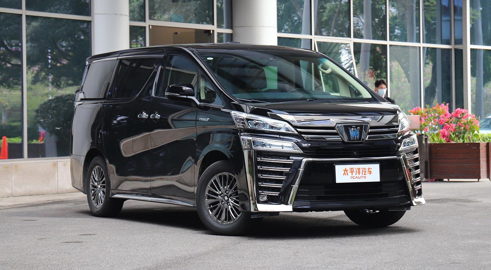 体验全新皇冠威尔法太棒了我选埃尔法