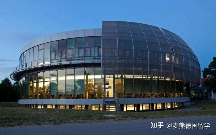 柏林洪堡大學,柏林自由大學,卡爾斯魯厄理工學院,亞琛工業大學,柏林