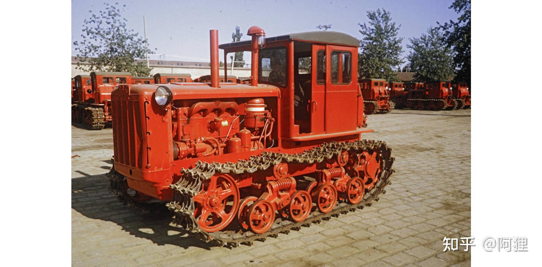 东方红2002履带拖拉机图片
