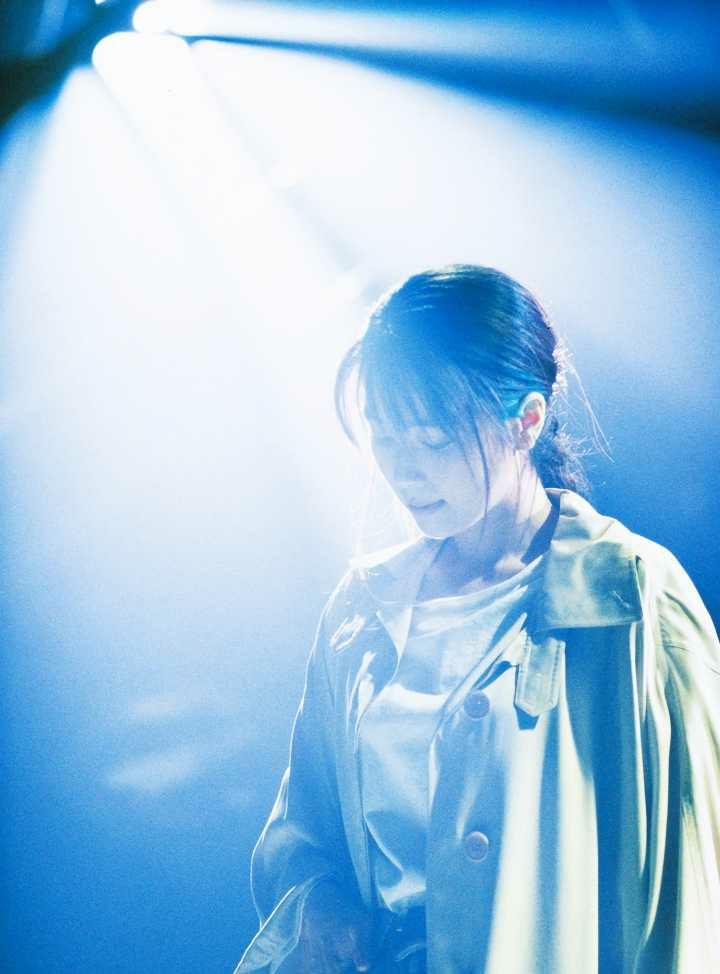 谁能分享一下坂井泉水的照片么