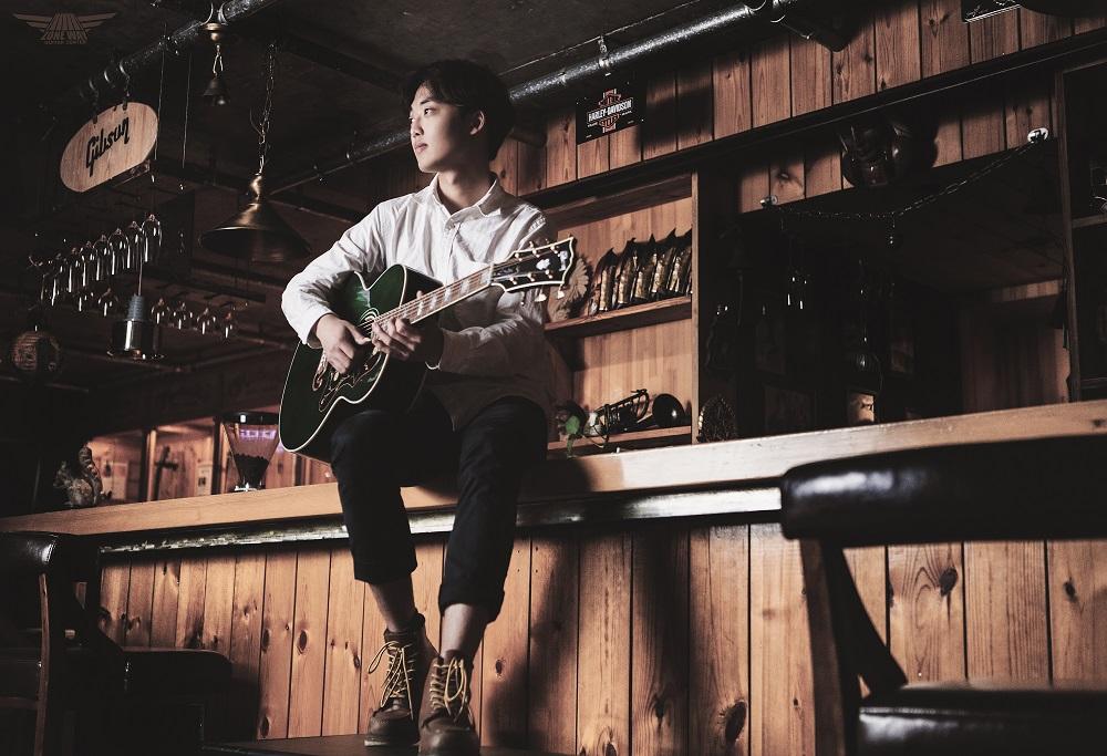 指弹课:在郑成河的《seventh #9》中,学习指弹的技巧