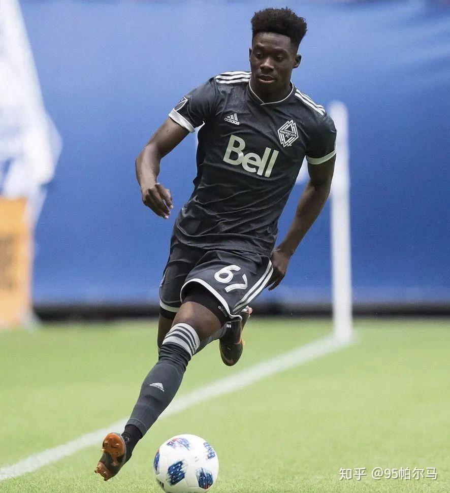 难民营宝宝阿方索戴维斯成长记