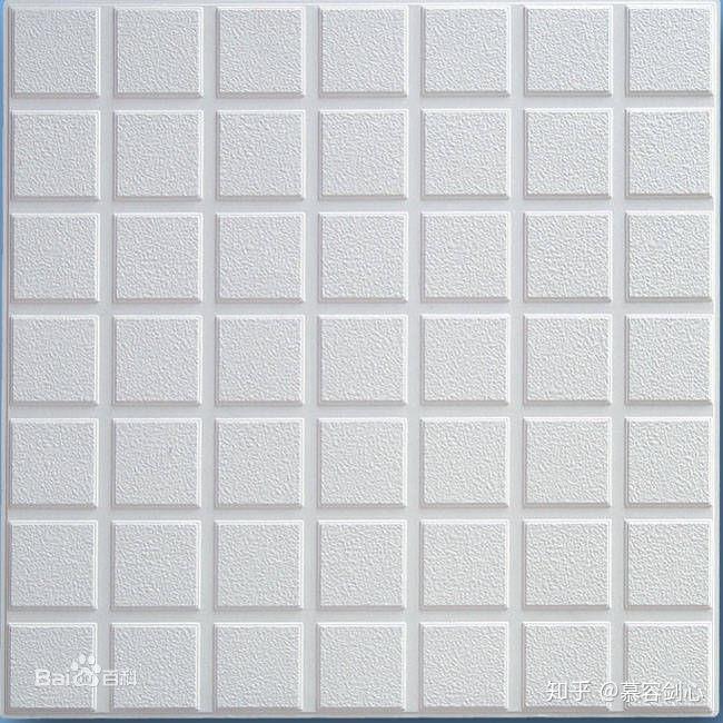 广东佛山碧桂园总部墙砖掉落伤人后直插地面是