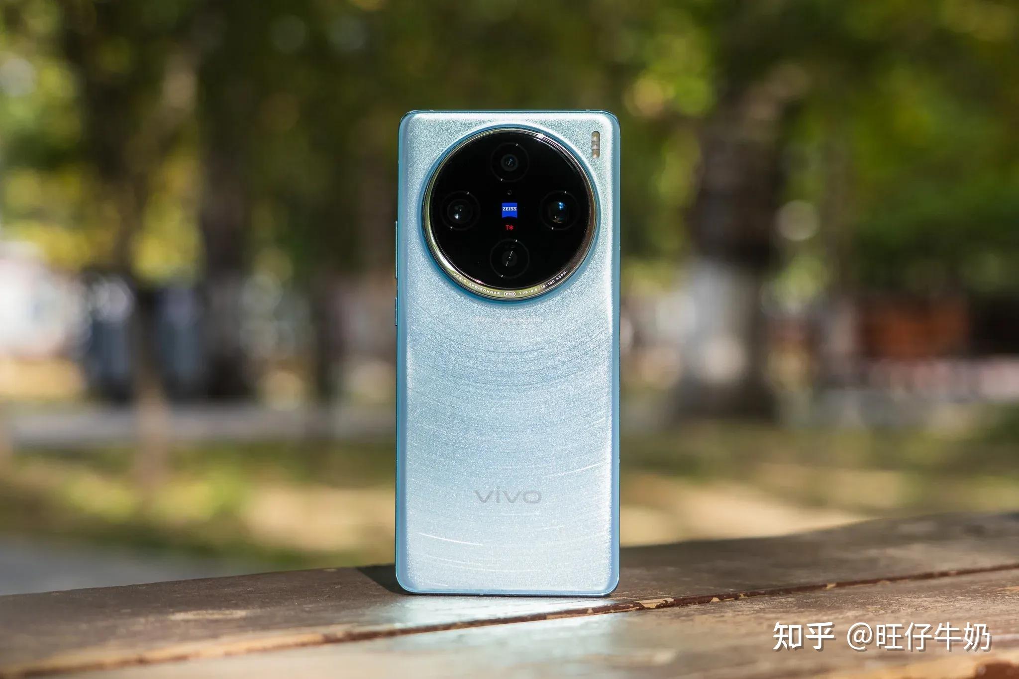 第三款:vivo x100pro