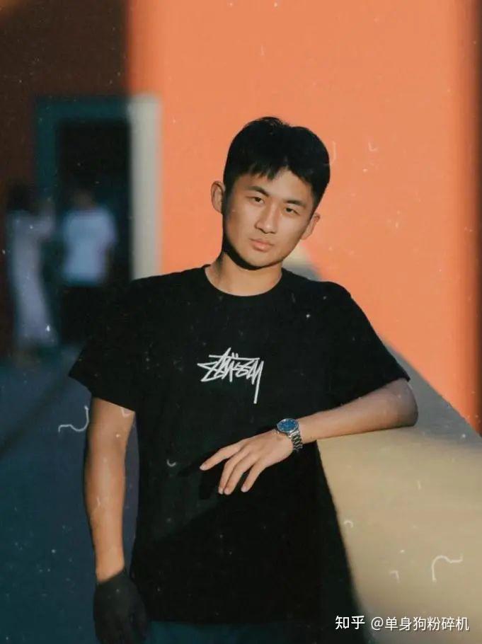 江浙沪相亲温柔稳重积极向上细心感情专一的天蝎座小哥哥在最美的年华