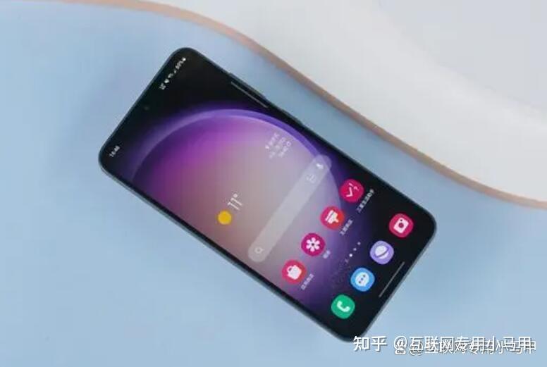 61小直屏骁龙8gen21000万长焦三星galaxys23值得入手吗
