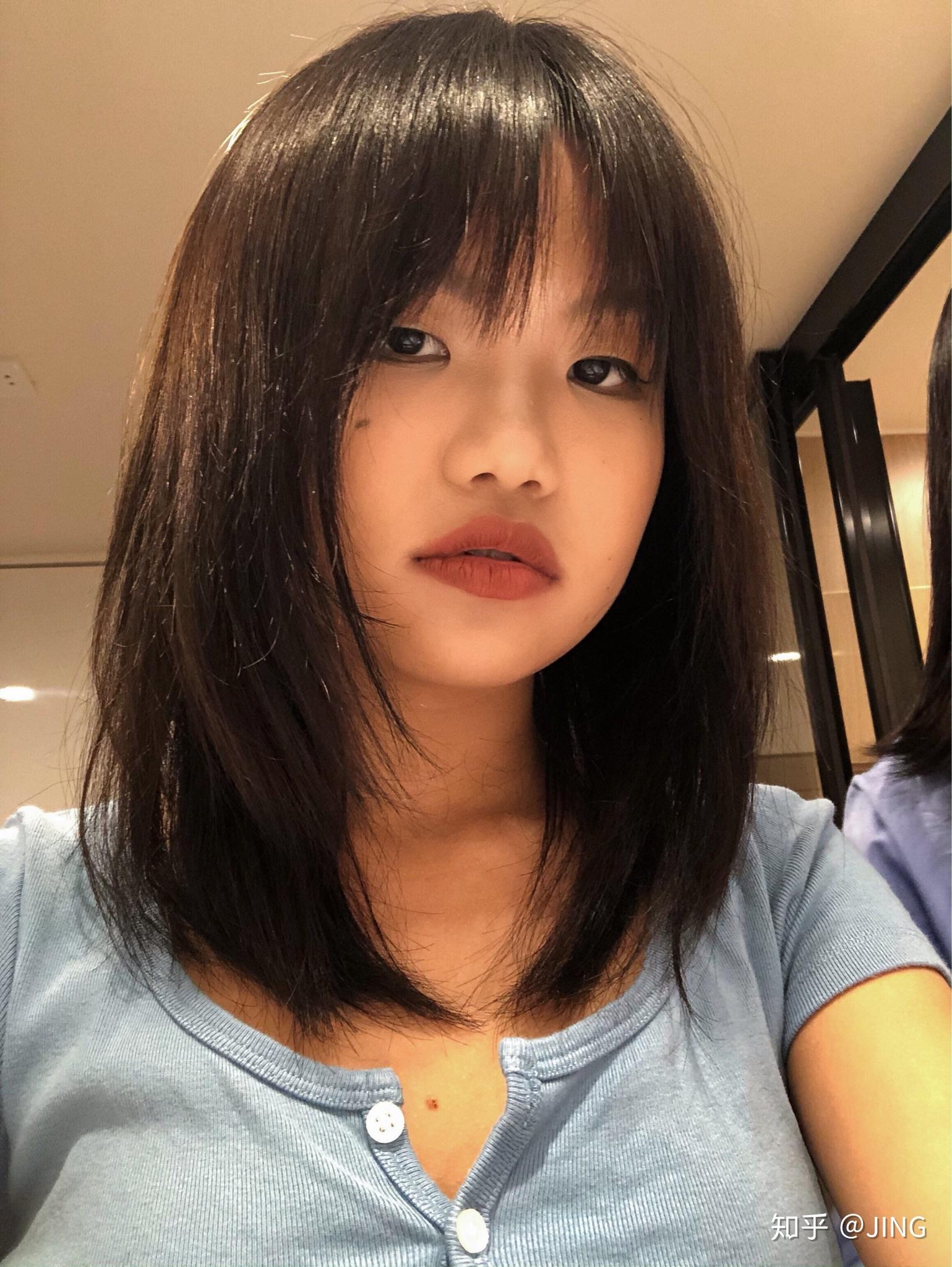 有没有那种单眼皮小眼睛塌鼻梁厚嘴唇但还挺好看的女生? - 知乎