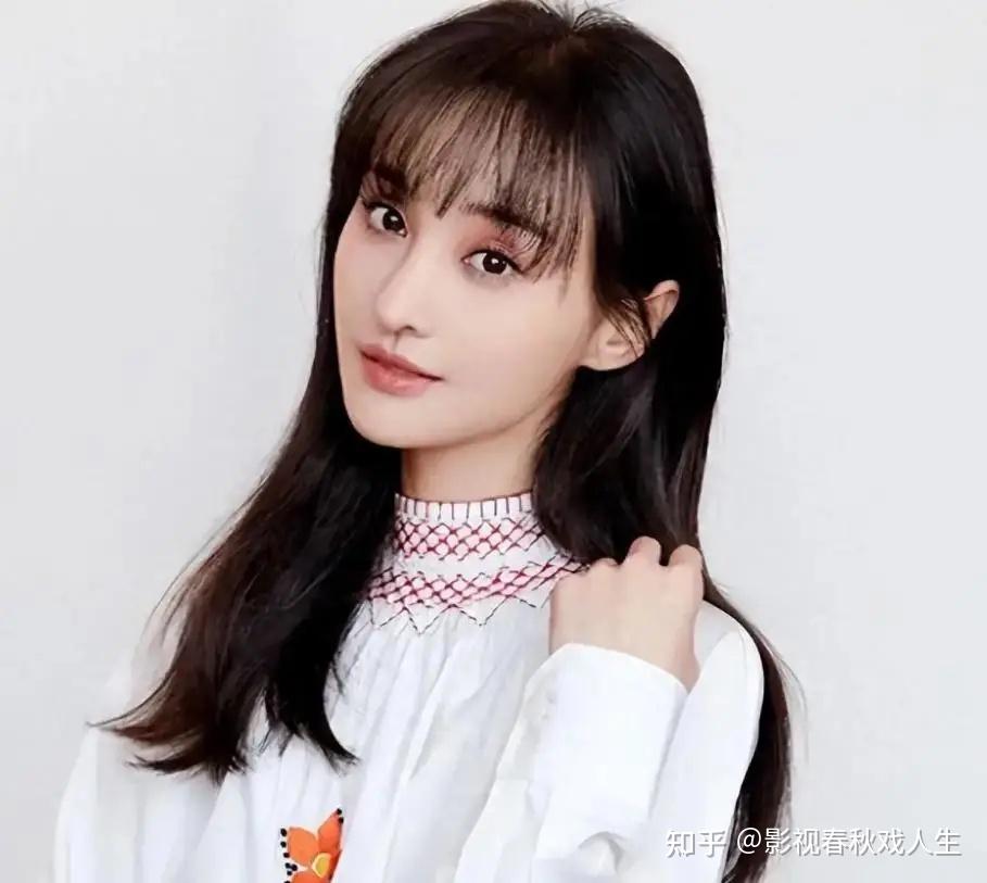 杨洋女友郑爽公开了图片