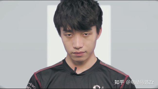 鱼死网破,今晚就走!厂长复出炸出陈年往事,网友的评论两极分化