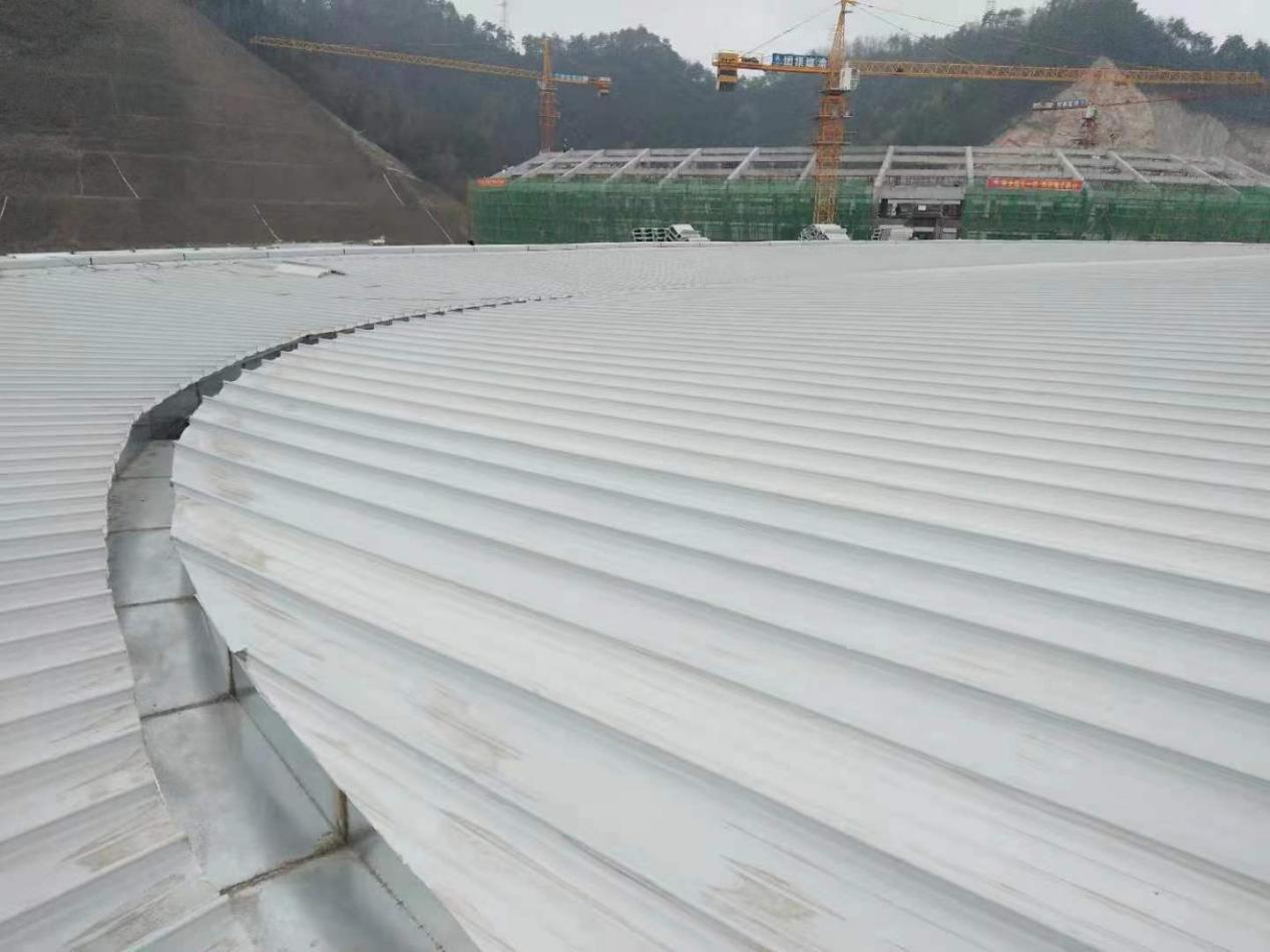 铝镁锰板弧形屋面更新改造中的这几点需要注意