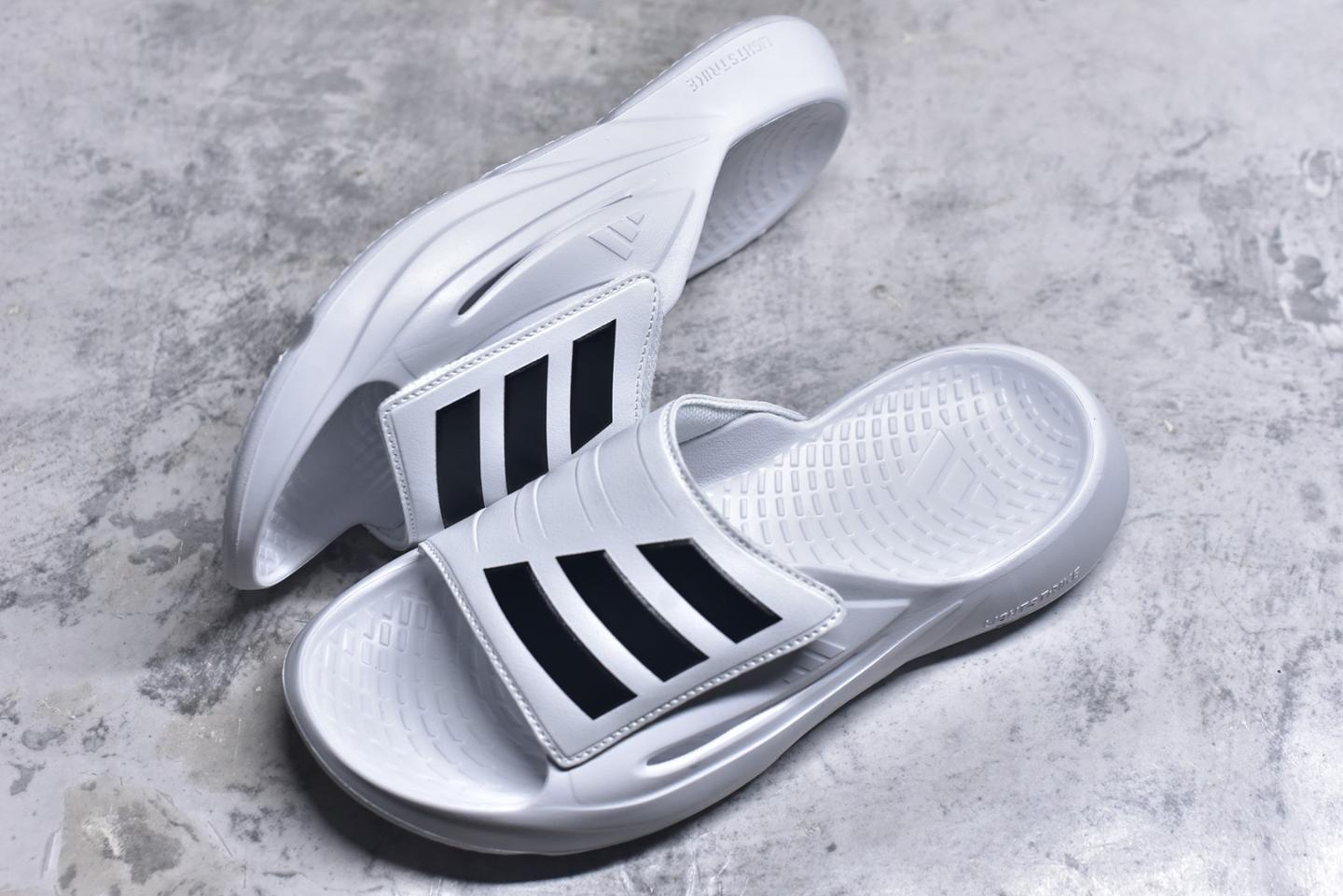 Slid 阿迪达斯 Adidas Lightblaze Slid 减震舒缓运动拖鞋 - 知乎