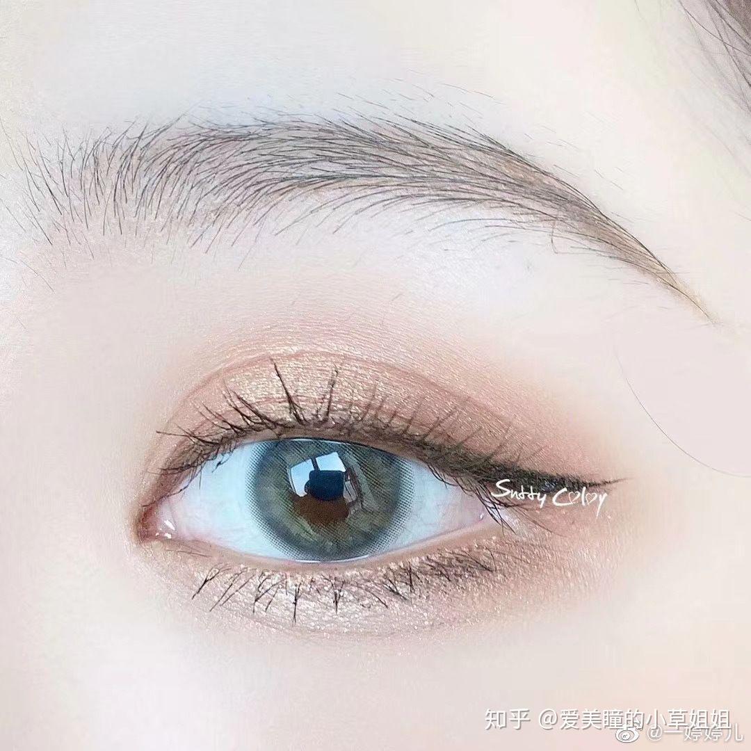隐形眼镜行业的未来趋势与创新之路