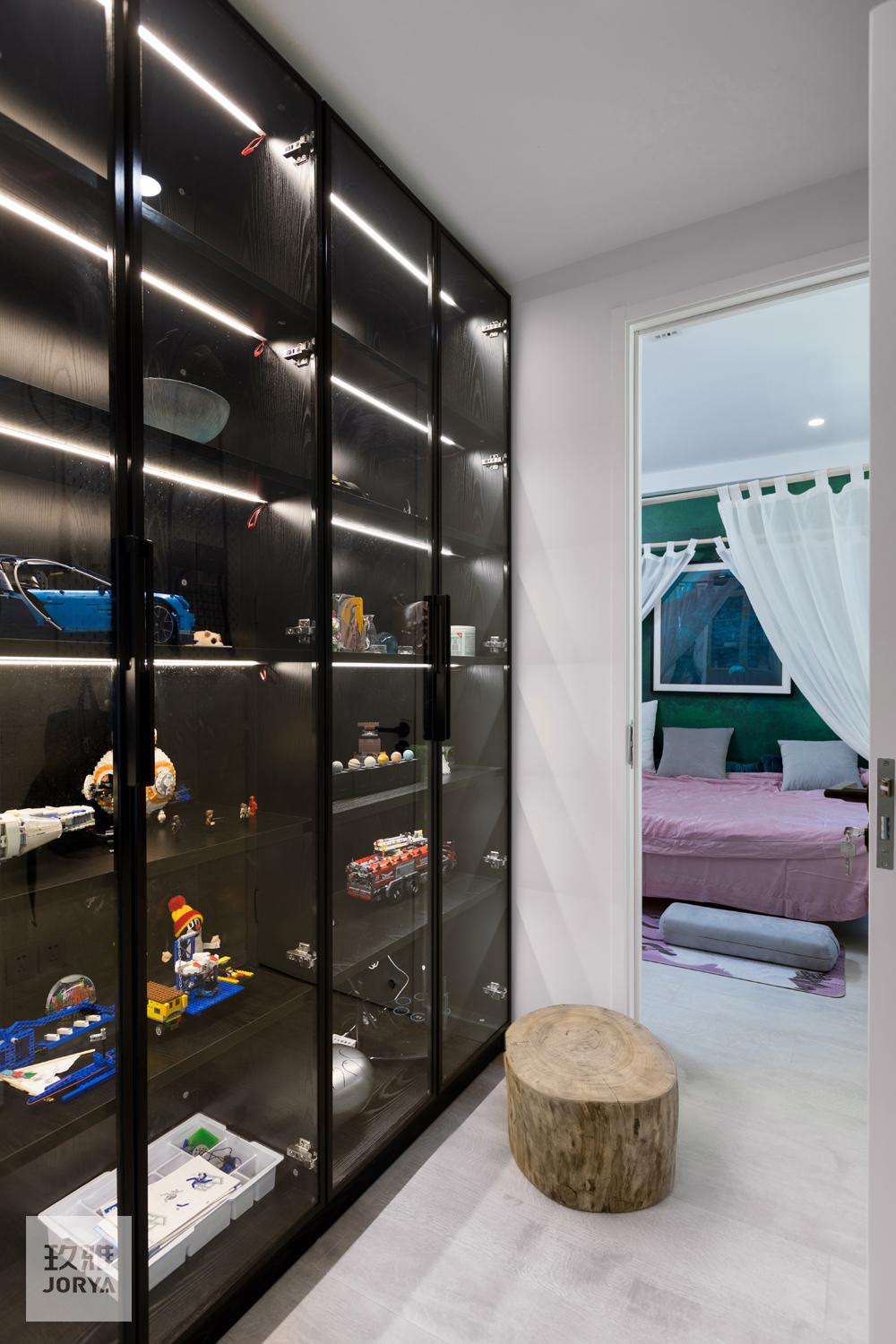 玩心重的设计师给50平米的小家设计了一间密室